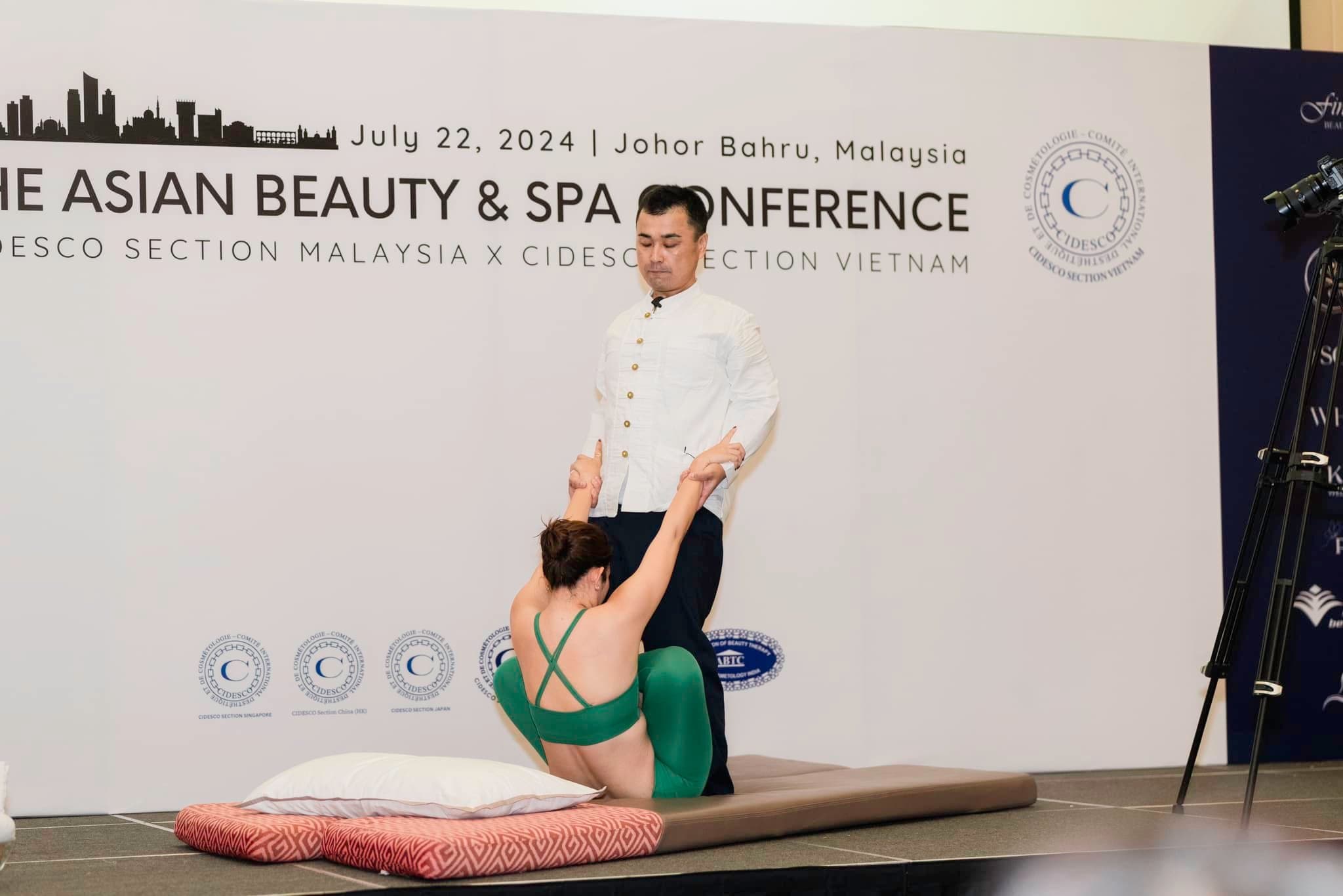 khoa hoc yoga tri lieu tro thanh huan luyen vien quoc te chuyen nghiep 1 min