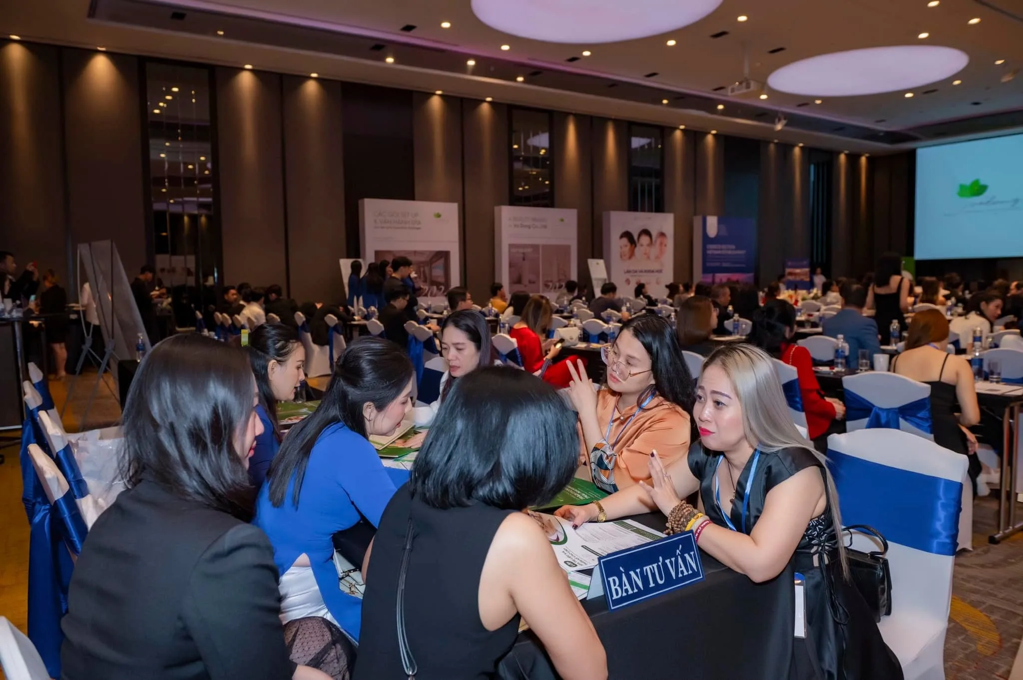 What is the difference between a franchise spa and a traditional spa? Answering all your questions